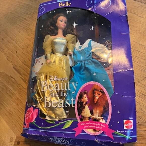 1991 Disney Classics Belle Barbie Beauty & the Beast - Picture 1 of 8